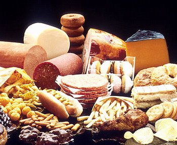 האם הרגלי אכילה של שומנים וסוכרים דומים להתמכרות?