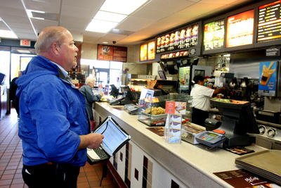 חובה להציג מספר קלוריות במסעדות רשת