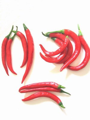 תבלינים עשויים להאריך את תוחלת החיים Red hot chili peppers